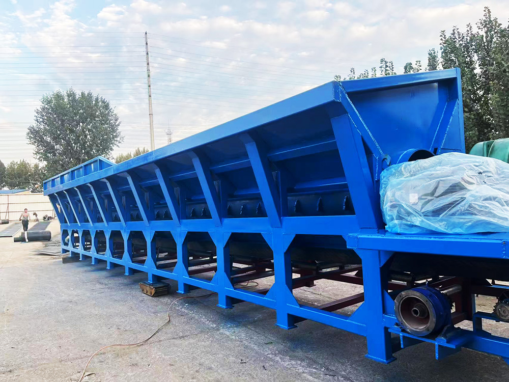820 Single-Roller Peeling Machine
